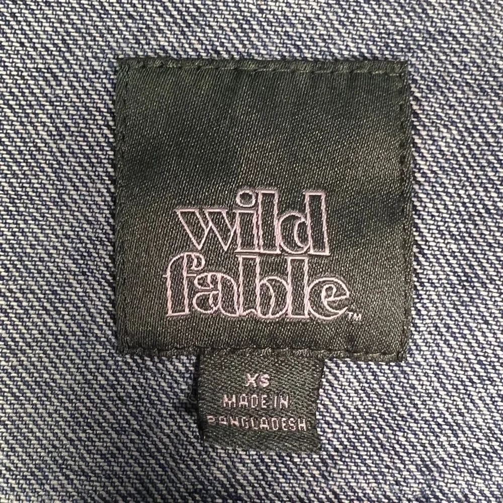 Wild Fable | 100% Cotton Denim Jean Jacket Coat Oversized Women XS Distressed - Picture 3 of 8